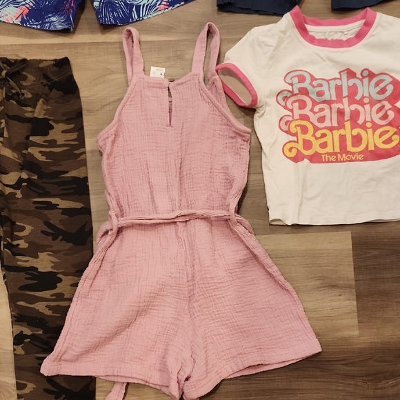 Size 9 Bundle - Picture 11 of 11